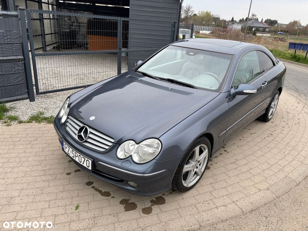 Mercedes-Benz CLK - 8