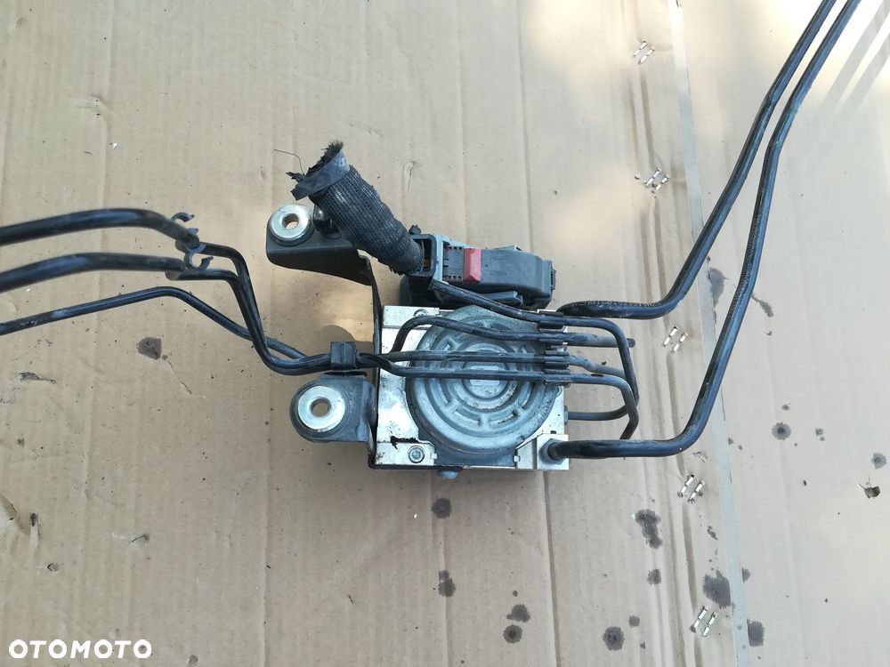 GJ32-2C405-AF Land Rover pompa hamulcowa ABS - 3