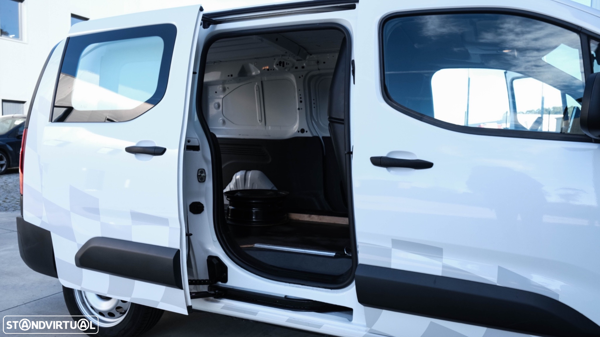 Peugeot Partner L2 caixa automática 130cv - 27