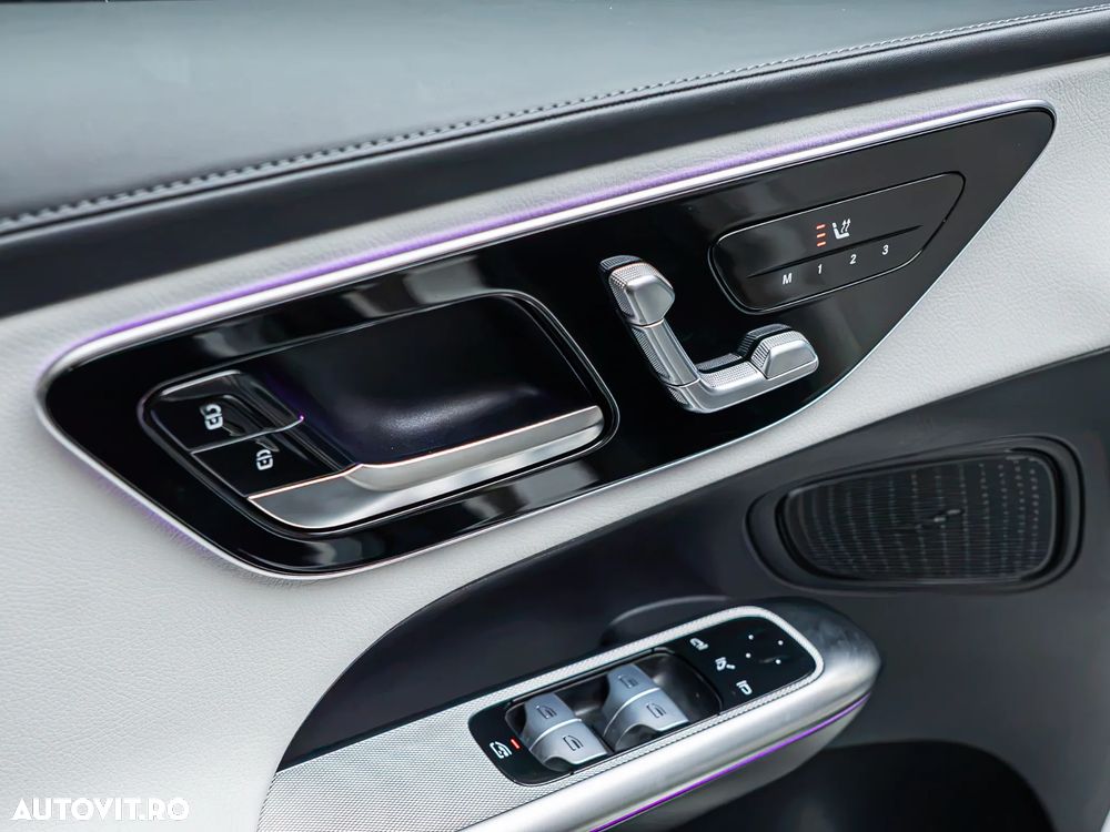 Mercedes-Benz GLC Coupe 300 e 4Matic 9G-TRONIC Edition AMG Line - 15