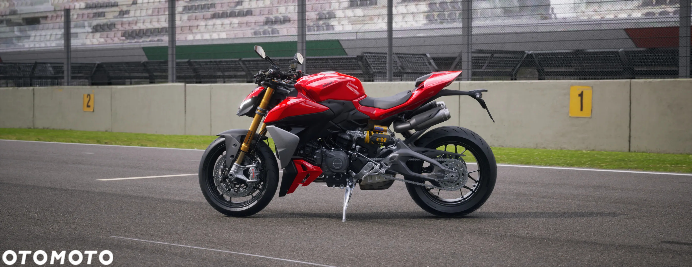 Ducati Streetfighter V2 - 5