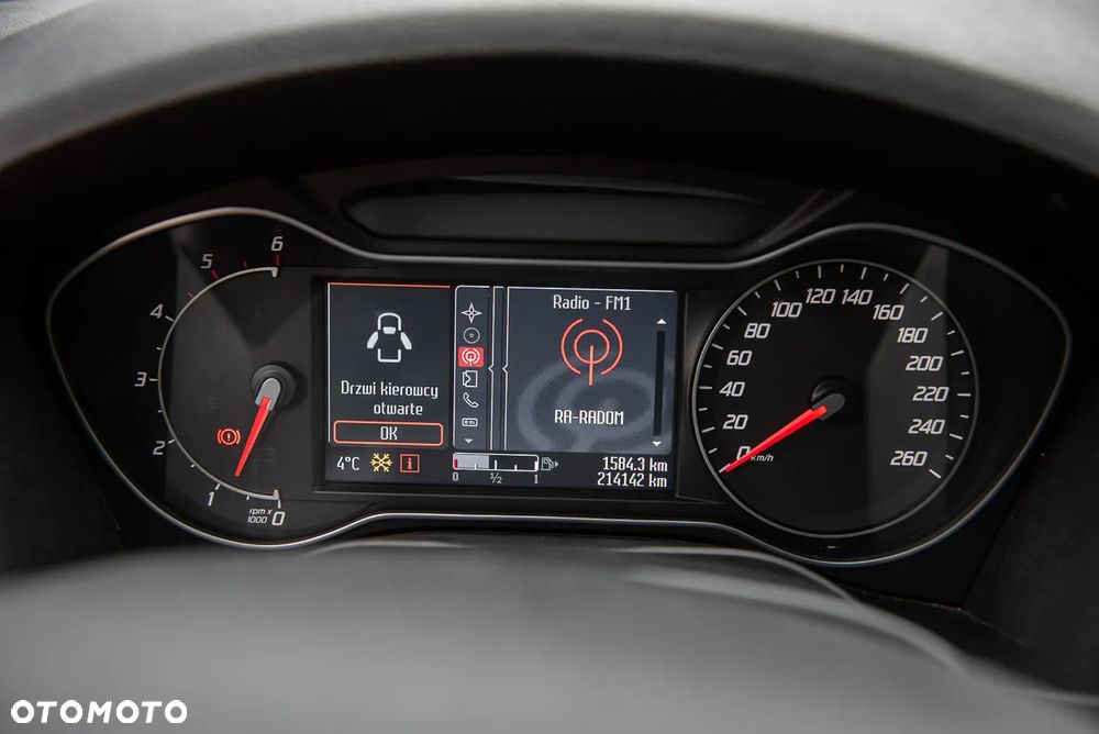 Ford S-Max 2.0 TDCi DPF Champions Edition - 18