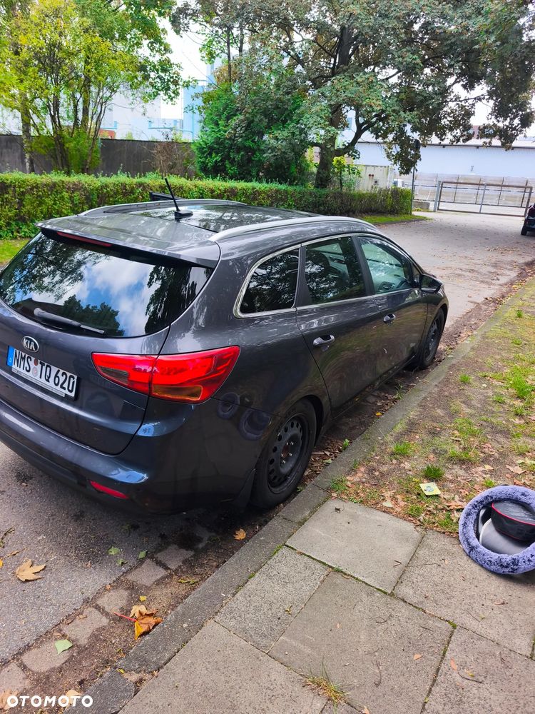 Kia Ceed 1.6 GDI DCT Spirit - 5