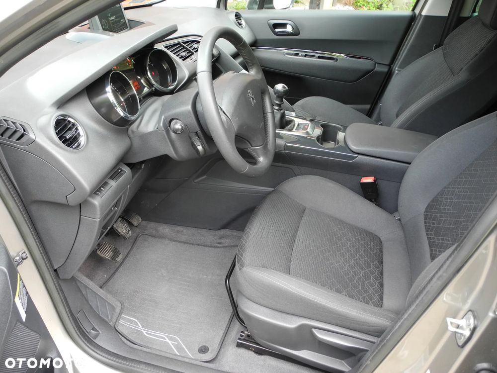 Peugeot 3008 - 13
