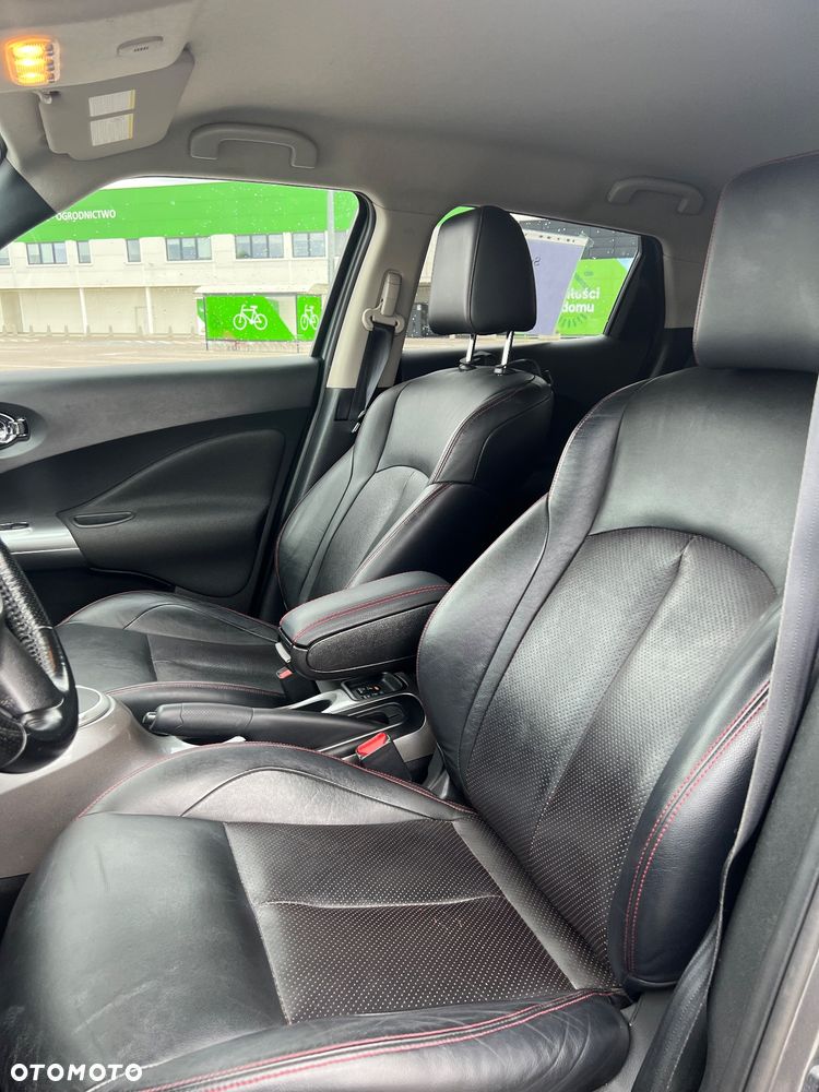 Nissan Juke 1.6 T Tekna 4x4 - 26