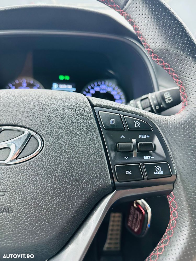 Hyundai Tucson blue 1.6 CRDi 2WD DCT Premium - 28