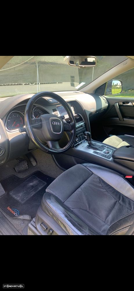 Audi Q7 - 6
