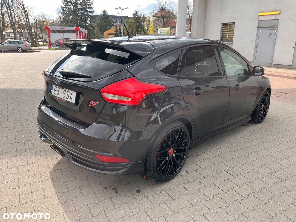 Ford Focus 2.0 EcoBoost ST - 6