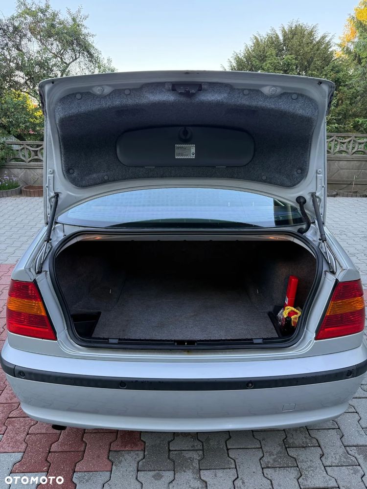 BMW Seria 3 - 23