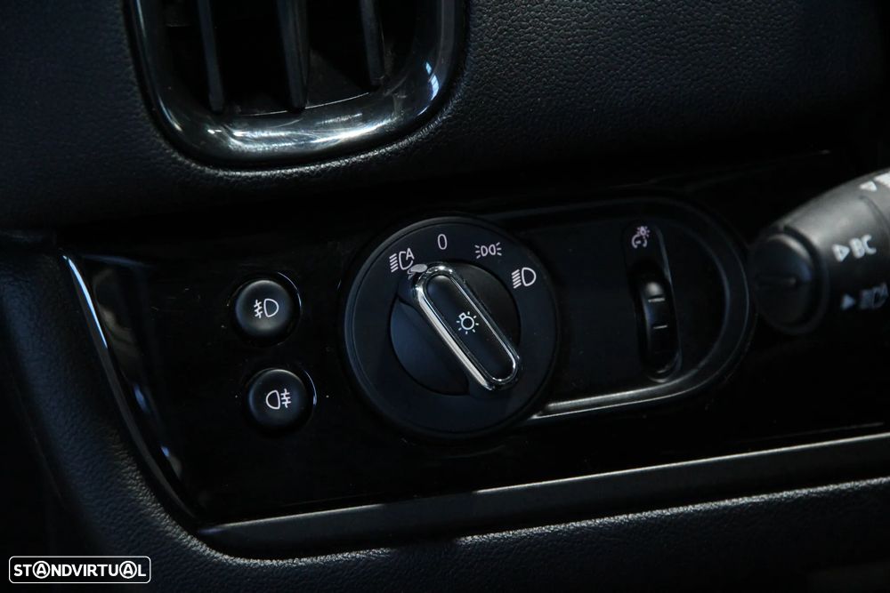 MINI Countryman Cooper SE ALL4 Auto - 29