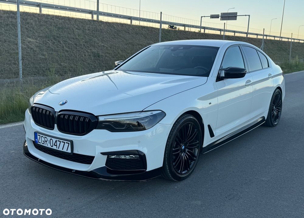BMW Seria 5 520d M Sport - 4