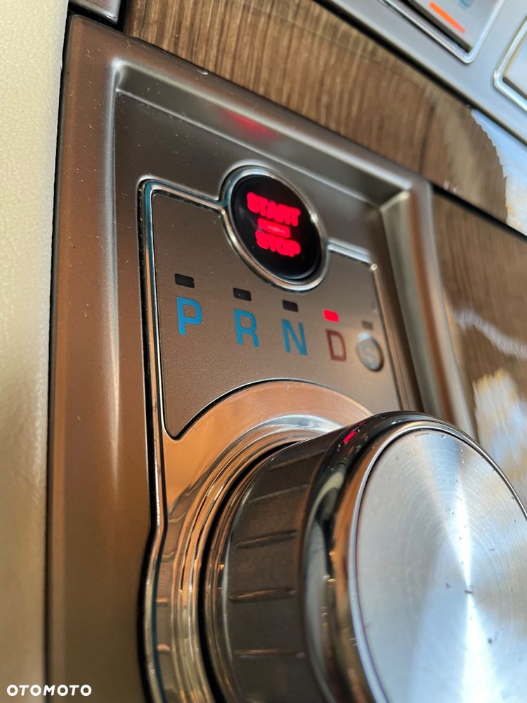 Jaguar XF 2.7 V6 D Premium Luxury - 26