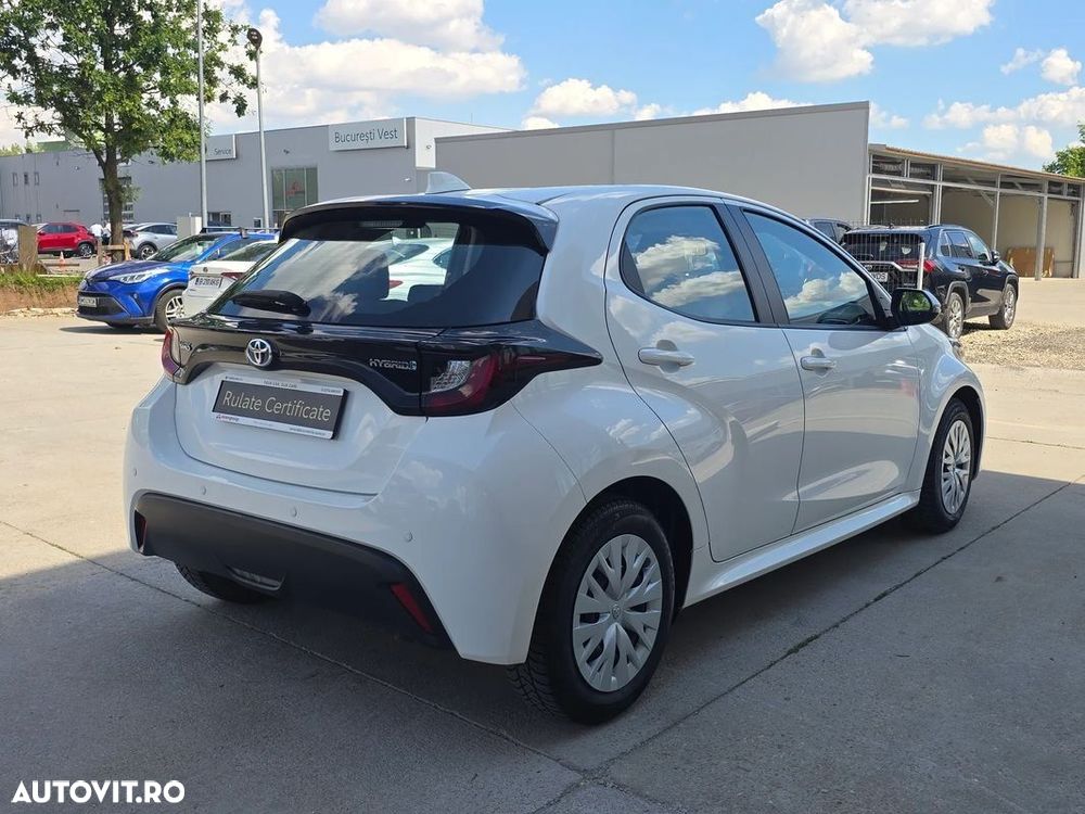 Toyota Yaris - 5