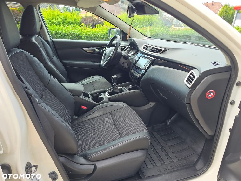 Nissan Qashqai 1.2 DIG-T Tekna EU6 - 13