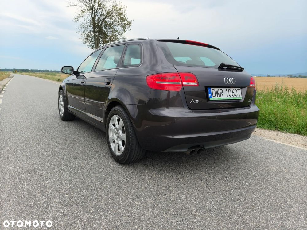 Audi A3 Sportback 2.0 TDI DPF Ambiente - 5