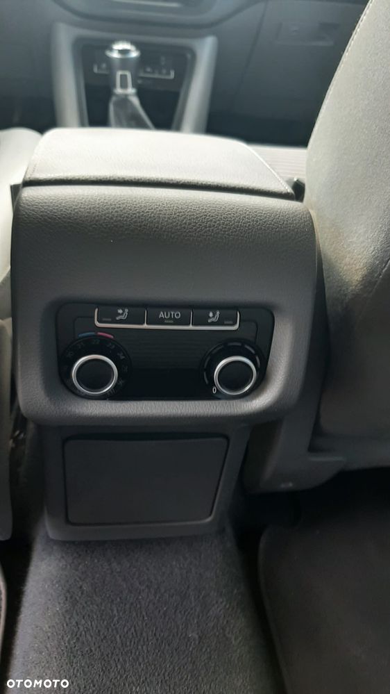 Seat Alhambra 2.0 TDI DPF Ecomotive - 19