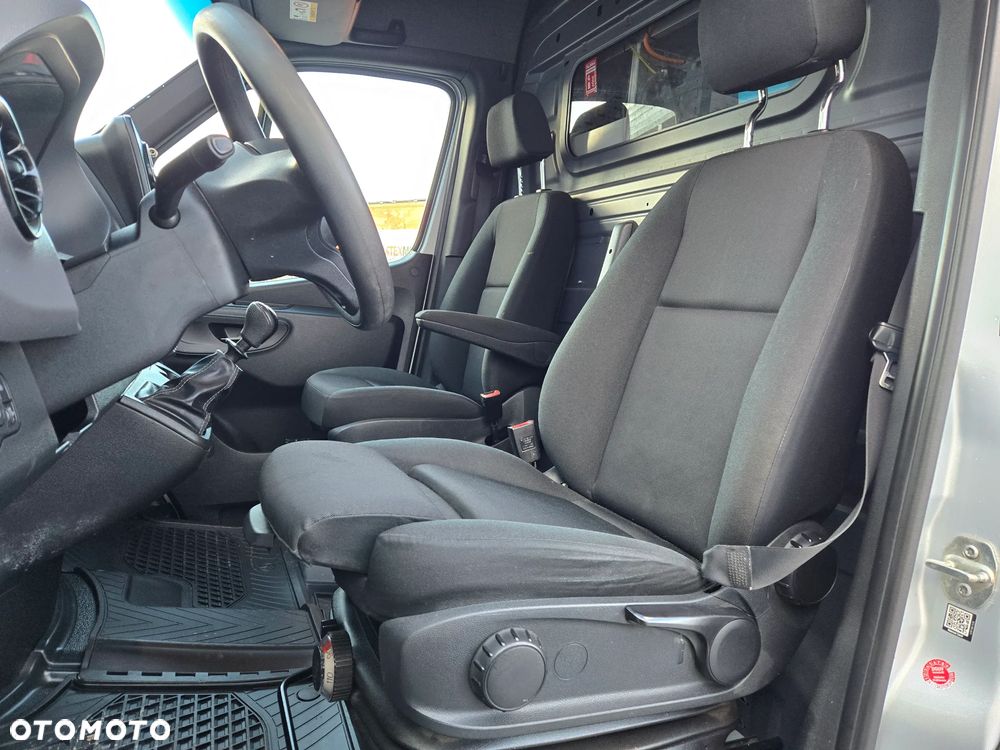 Mercedes-Benz Sprinter 316 - 18