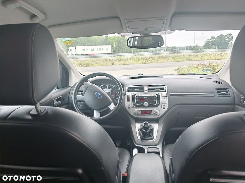 Ford Kuga - 16
