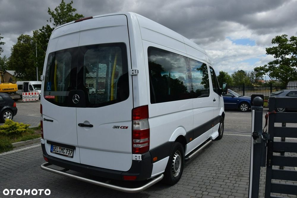 Mercedes-Benz Sprinter - 12