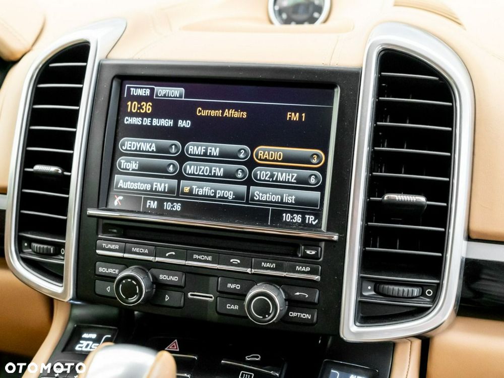 Porsche Cayenne Diesel Platinum Edition - 24