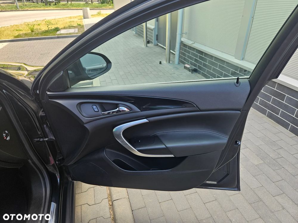 Opel Insignia - 17