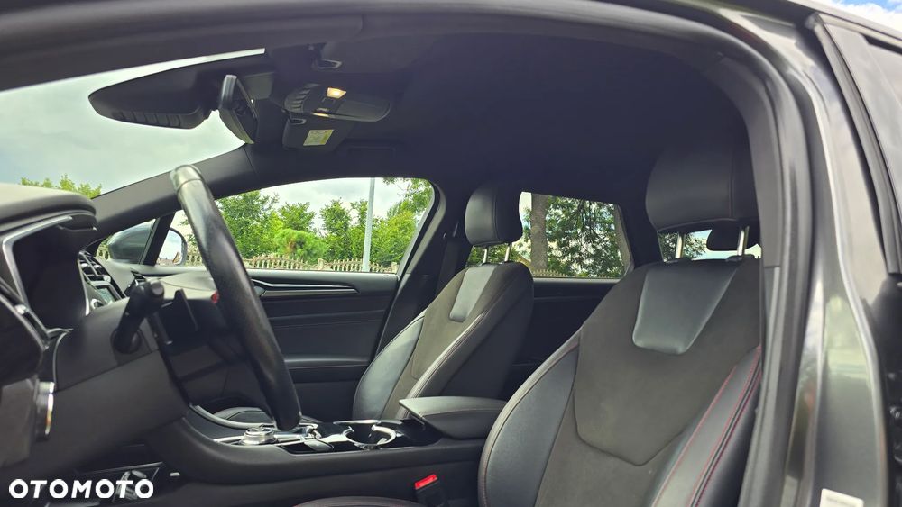 Ford Mondeo 2.0 EcoBlue ST-Line - 35