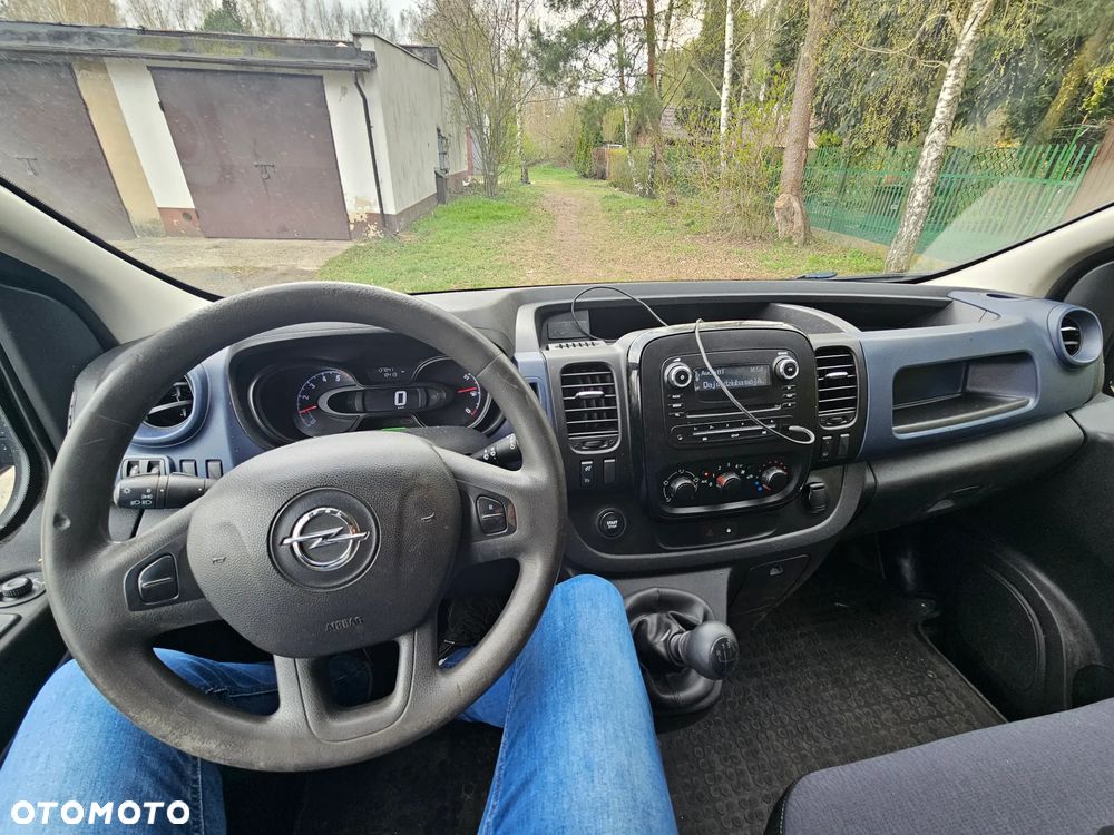 Opel Vivaro - 13