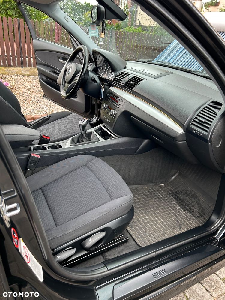 BMW Seria 1 118d - 11