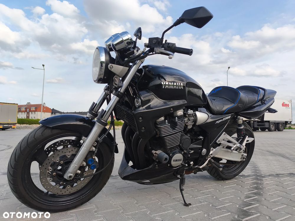 Yamaha XJR - 4