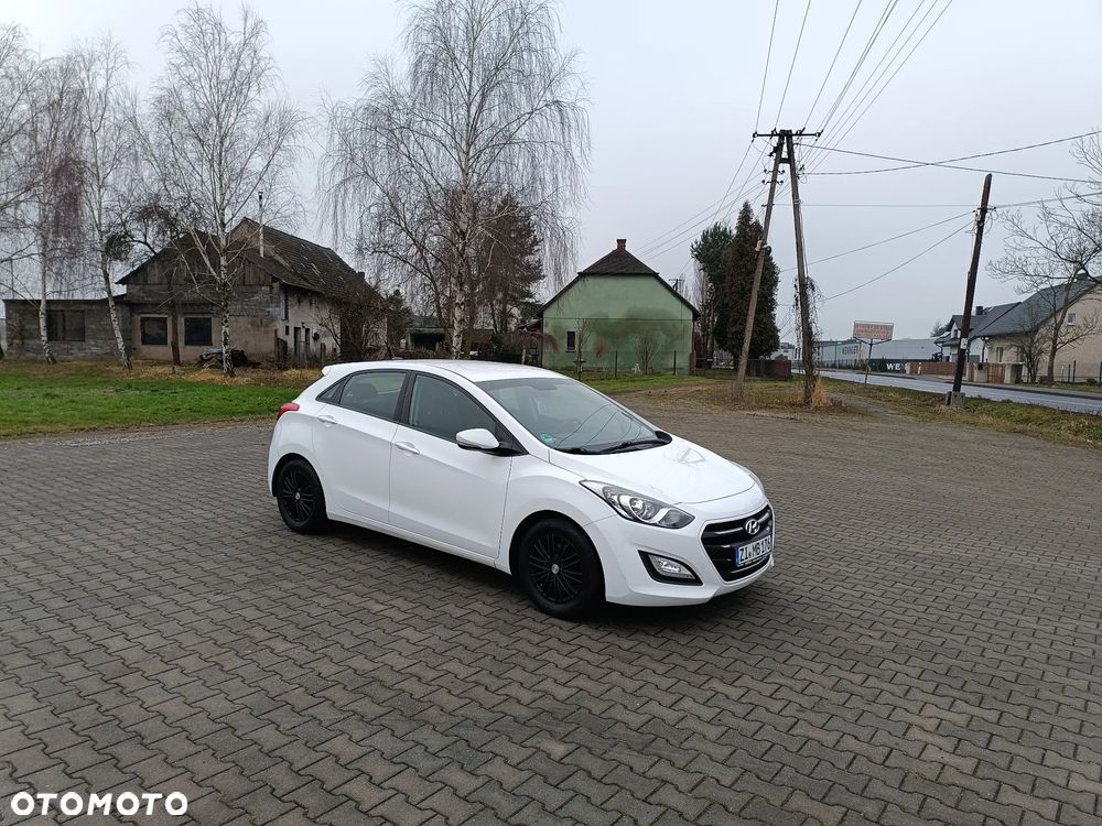 Hyundai i30 blue 1.6 CRDi Premium - 9