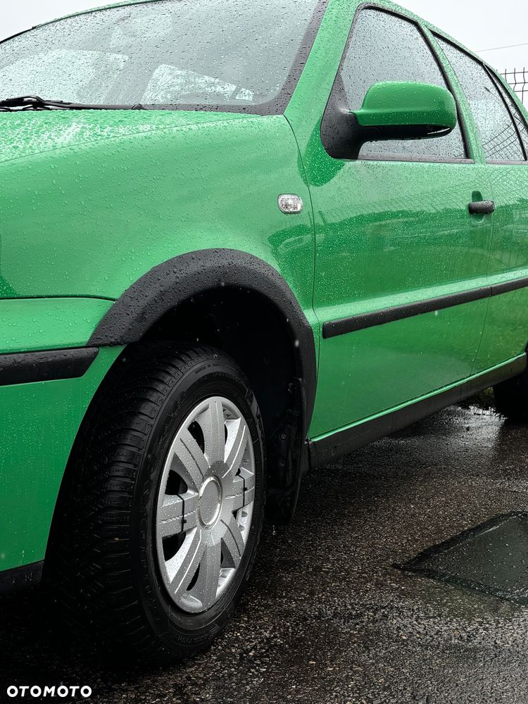 Volkswagen Polo - 3