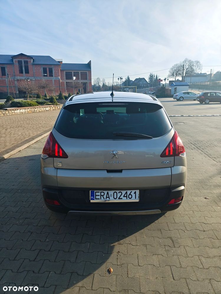 Peugeot 3008 2.0 HDi HYbrid4 - 9