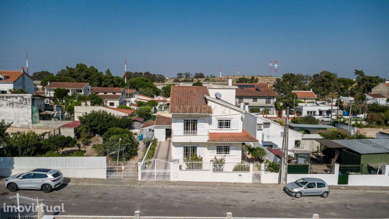 Moradia T4 Isolada Suíte Garagem Quinta da Queimada Corroios Seixal-06 - Grande imagem: 2/60