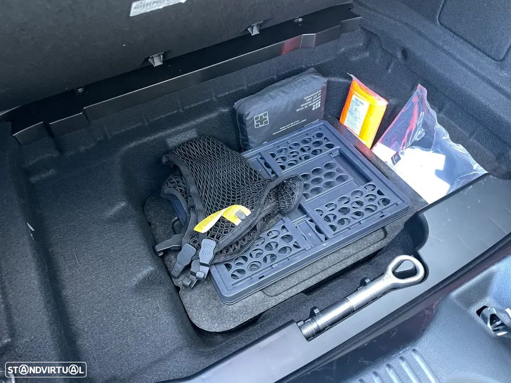 Mercedes-Benz CLS 300 d AMG Line - 35