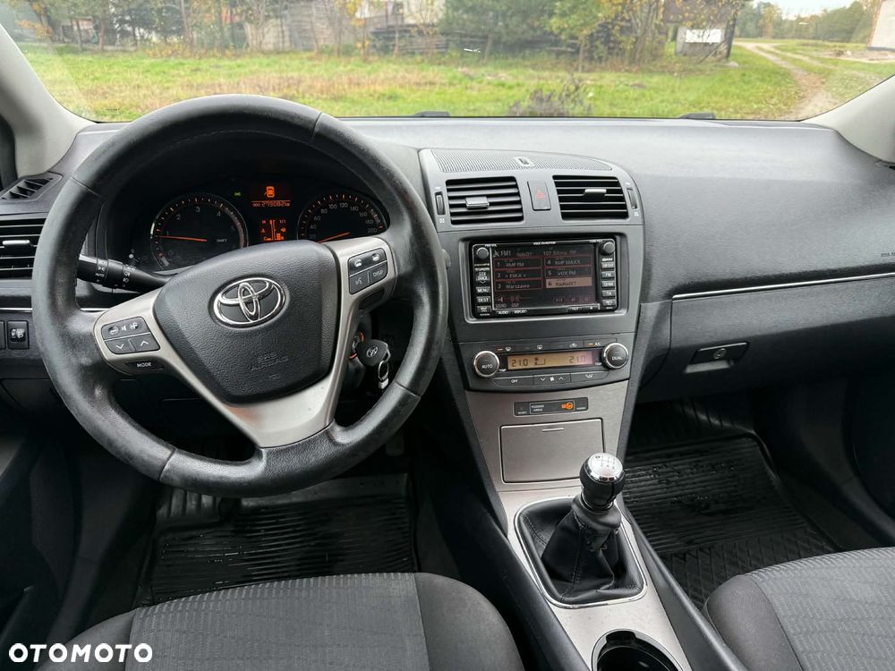 Toyota Avensis - 6