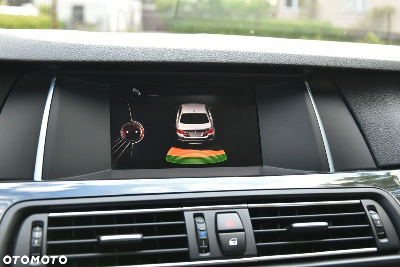 BMW Seria 5 520d - 22