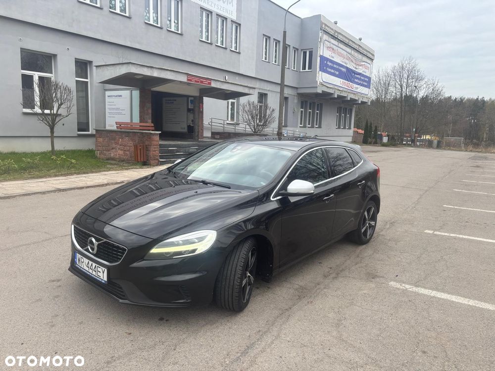 Volvo V40 D4 Drive-E R-Design Summum - 2