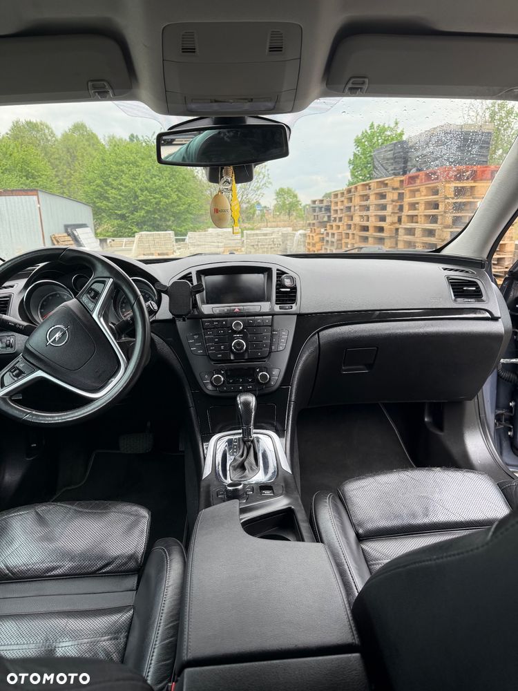 Opel Insignia 2.0 T Cosmo 4x4 - 13