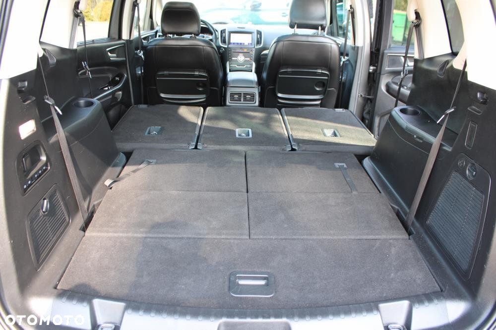 Ford S-Max - 36