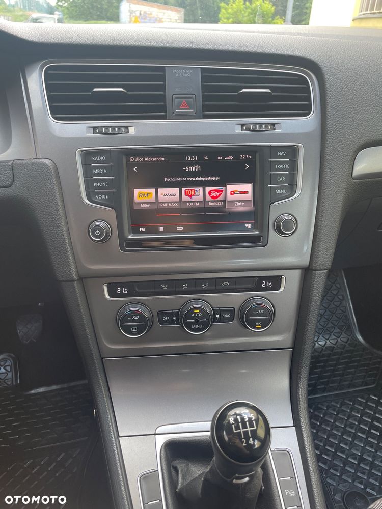 Volkswagen Golf 1.6 TDI BMT Comfortline - 18