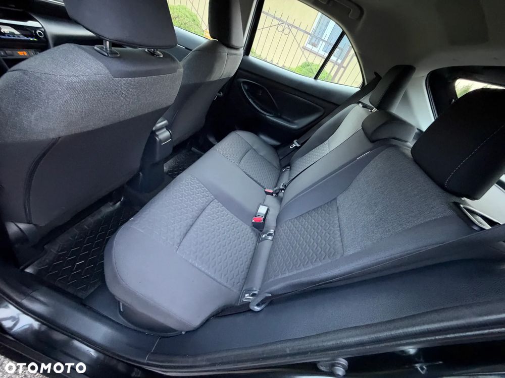 Toyota Yaris Cross Hybrid 1.5 Comfort - 35