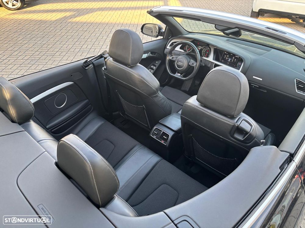 Audi A5 Cabrio 2.0 TDi S-line - 11