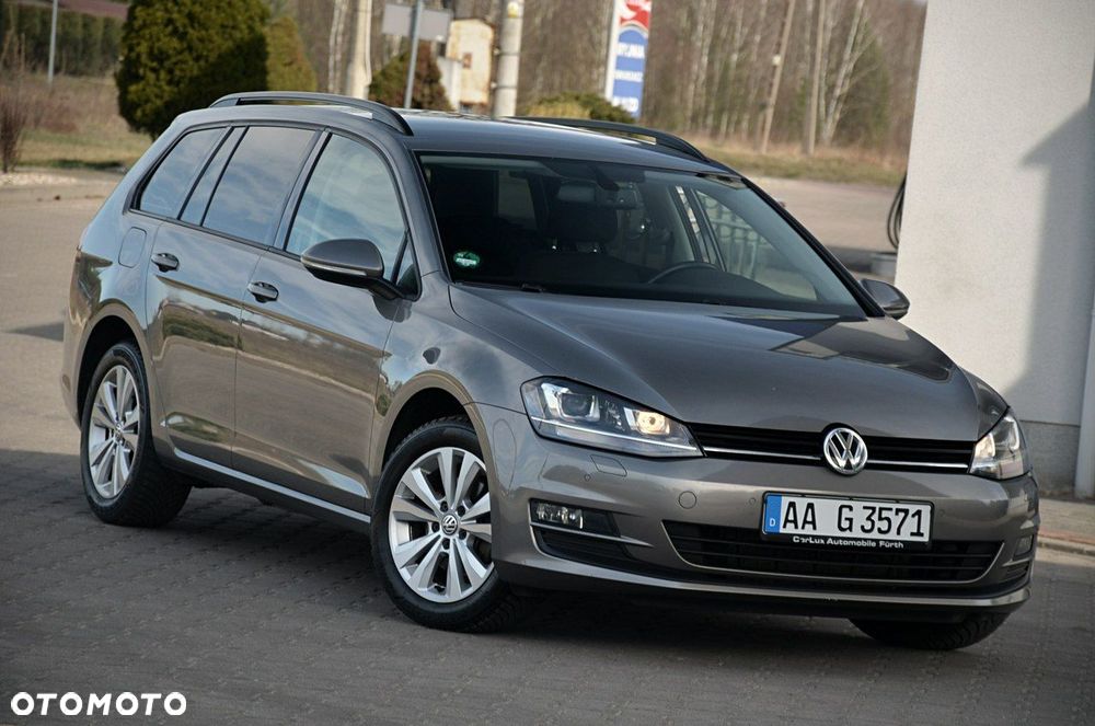 Volkswagen Golf - 2