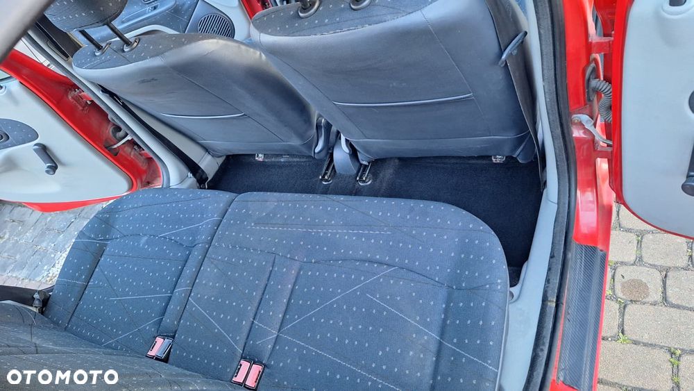 Renault Clio 1.2 Pack Authentique - 10