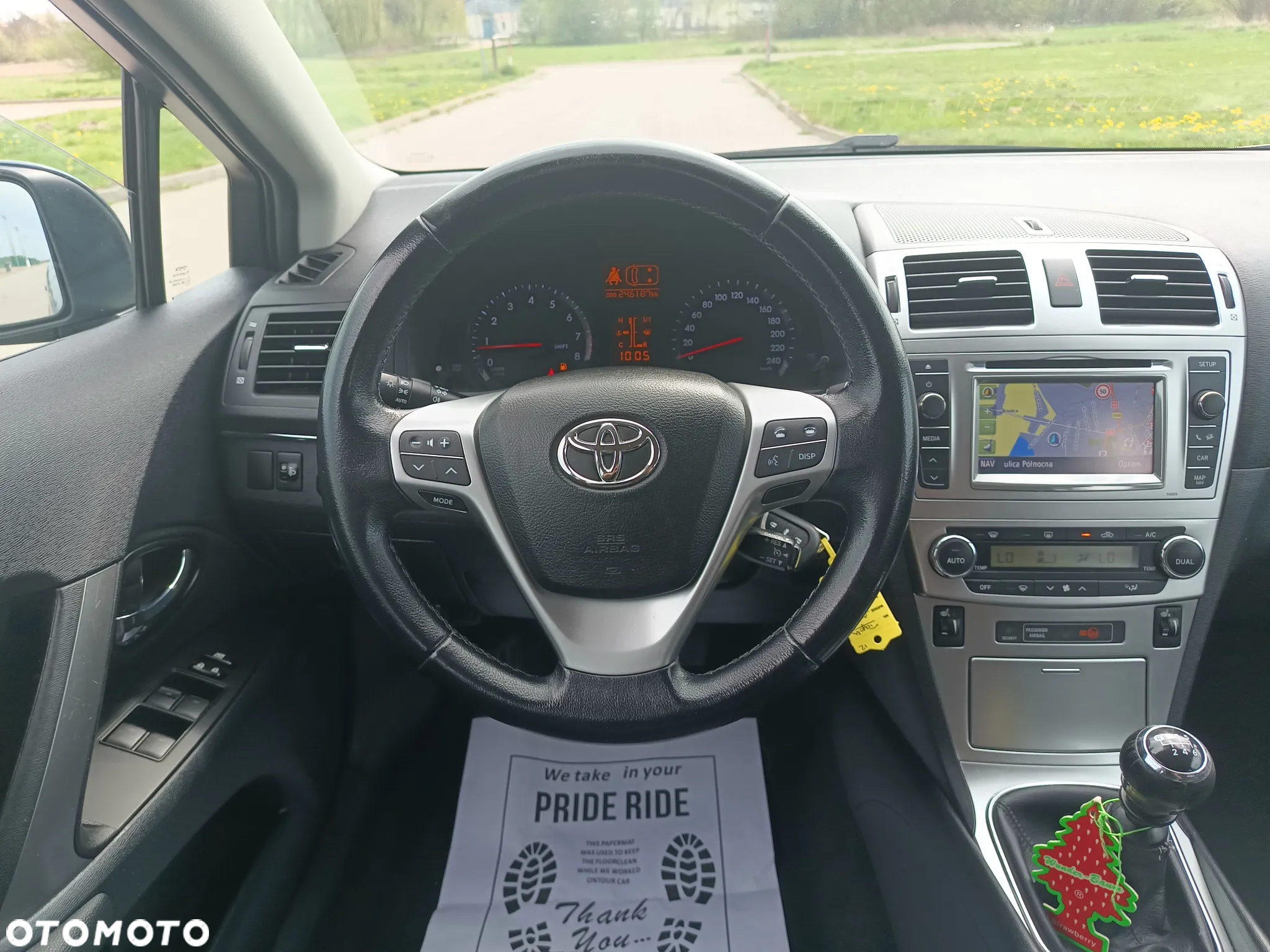 Toyota Avensis 1.8 Luna - 11
