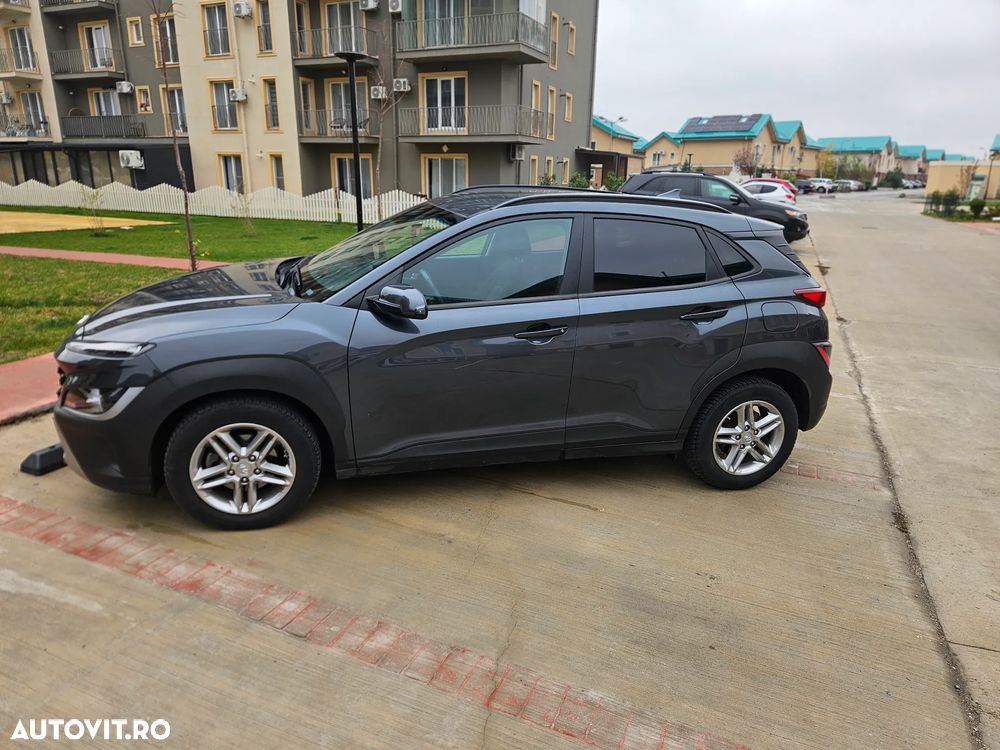 Hyundai KONA - 7