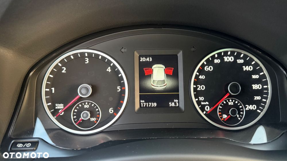Volkswagen Tiguan 2.0 TDI SCR BlueMotion Technology Sport & Style - 13