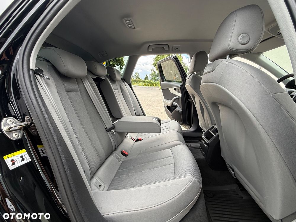 Audi A4 Avant 2.0 TDI S tronic design - 27