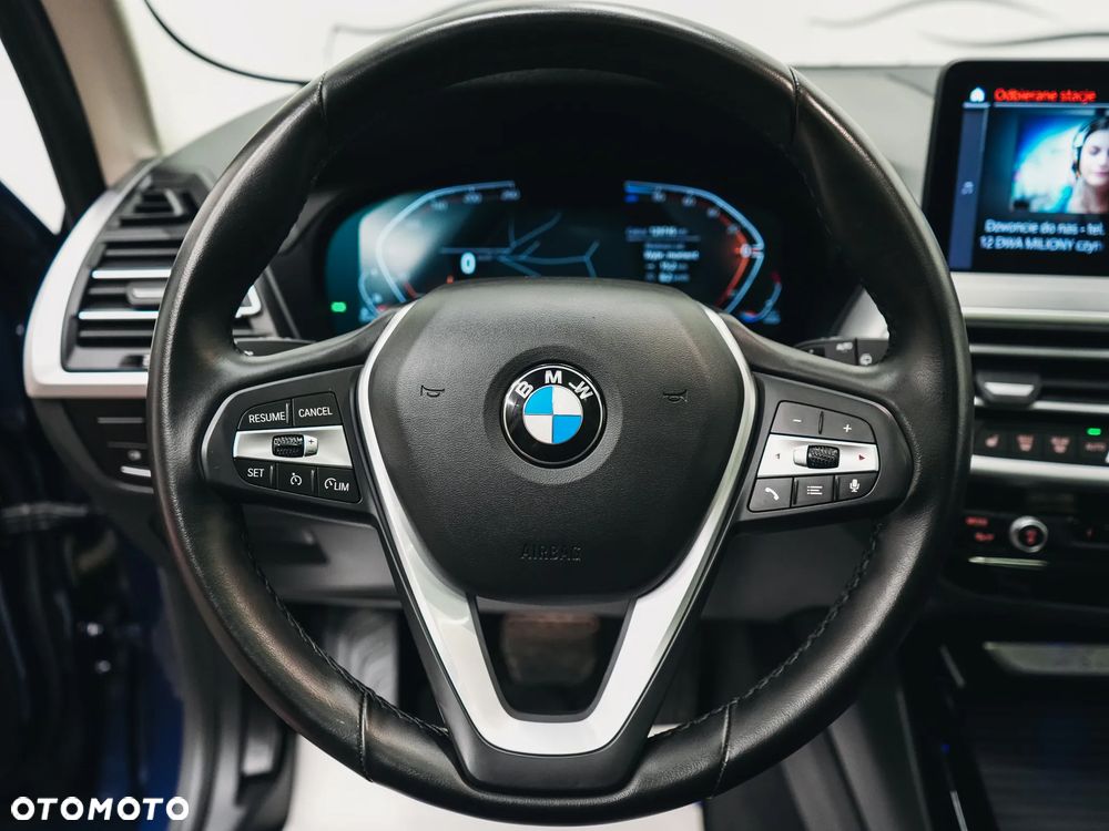 BMW X3 xDrive20d mHEV - 17