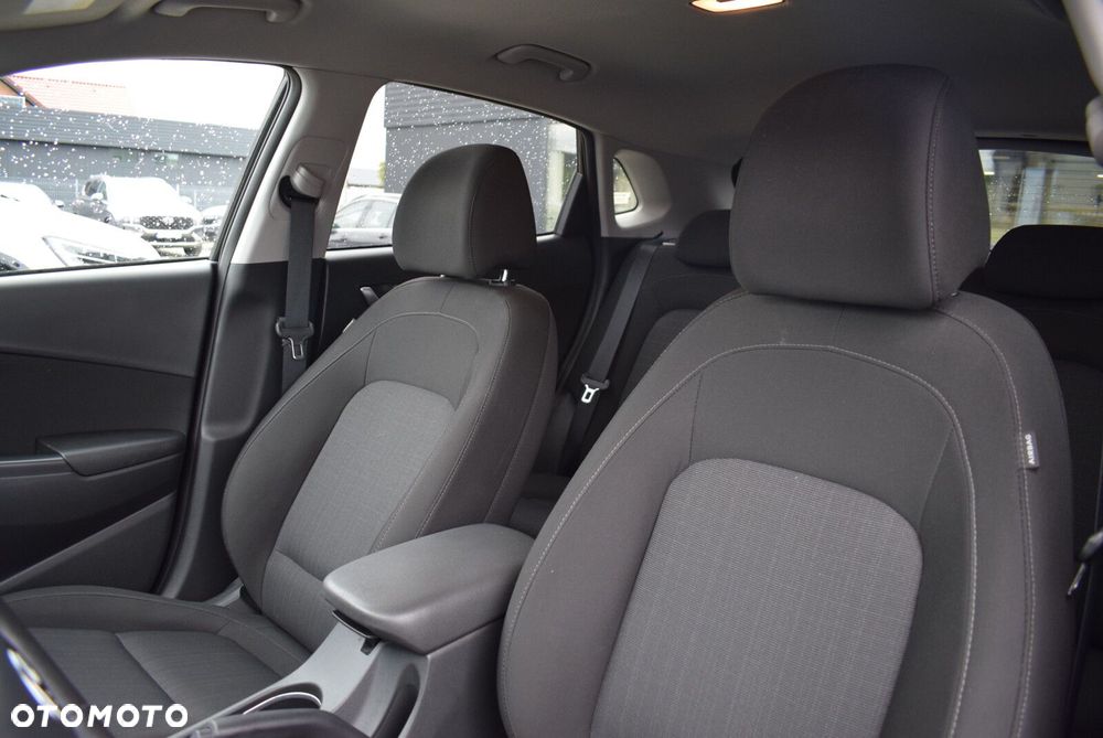 Hyundai Kona - 14